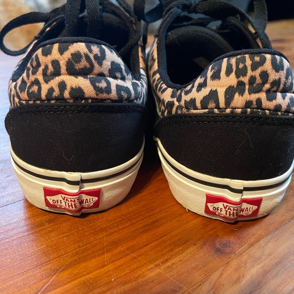 Women’s leopard Vans - Picture 3 of 4